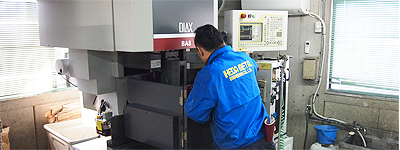 ���i���H